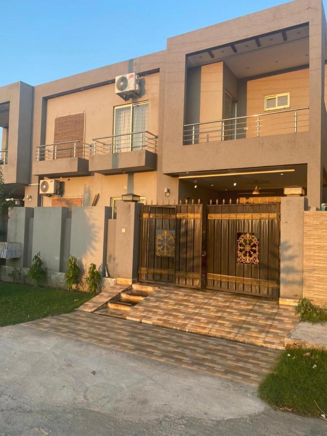 Grey Orchard Homestay - A Family Place Lahore Luaran gambar