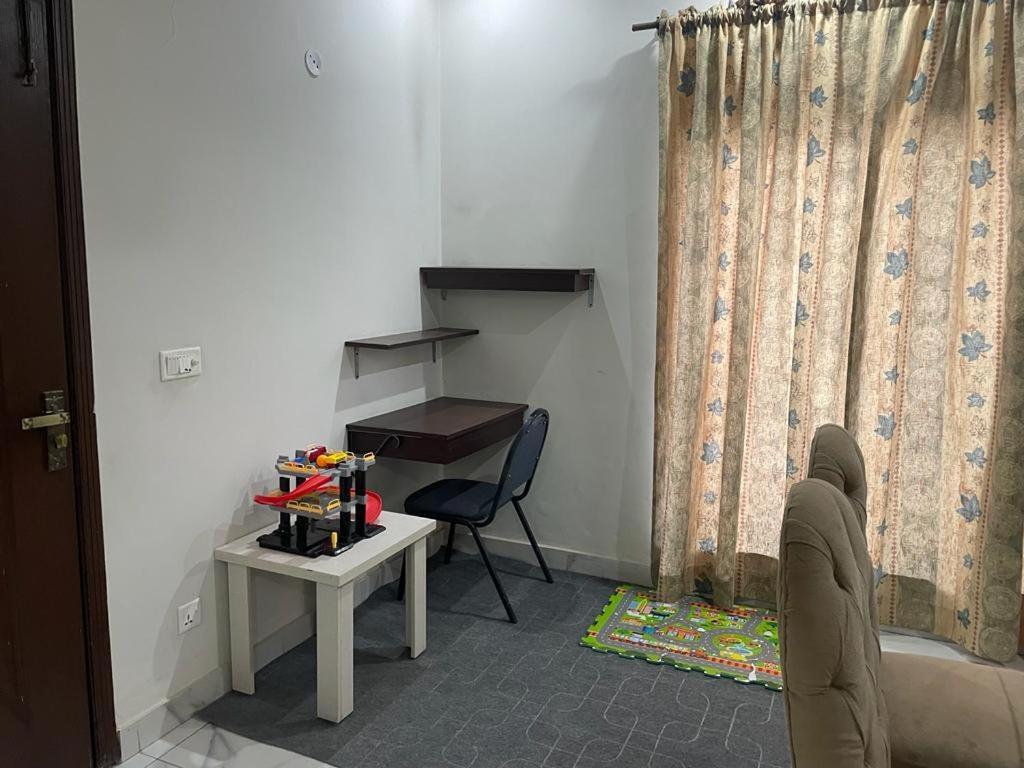 Grey Orchard Homestay - A Family Place Lahore Luaran gambar